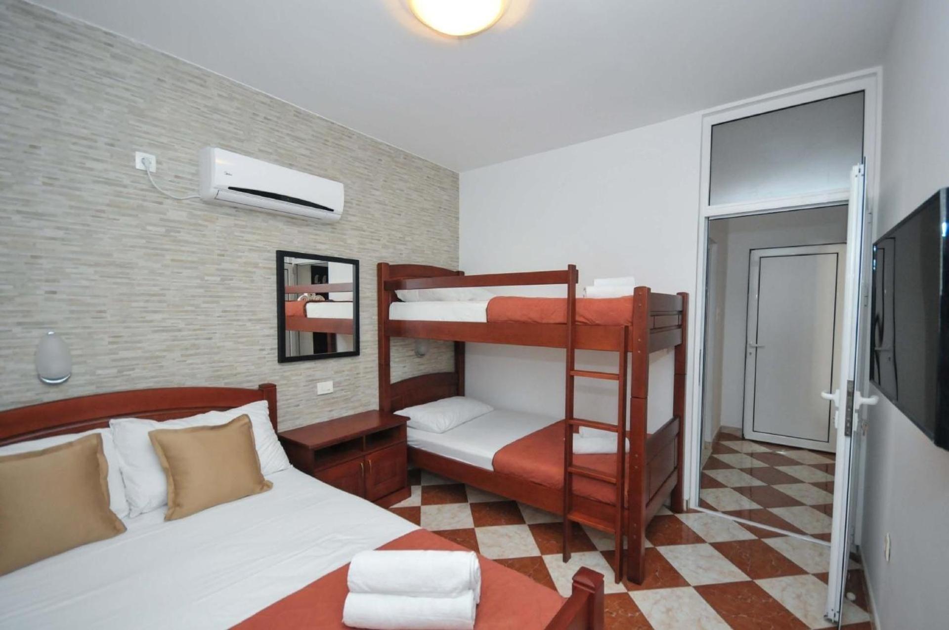 Ferienwohnung Fuer 4 Personen Ca 55 M In Budva, Adriakueste Montenegro Kueste Um Budva Luaran gambar